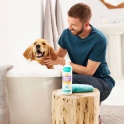 Frisco Brightening Cat & Dog Shampoo With Aloe -Frisco Shop 192074 PT3. AC SS1800 V1585321035