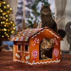 Frisco Holiday Gingerbread House Cardboard Cat House Cat Toy -Frisco Shop 287289 PT4. AC SS1800 V1694813217