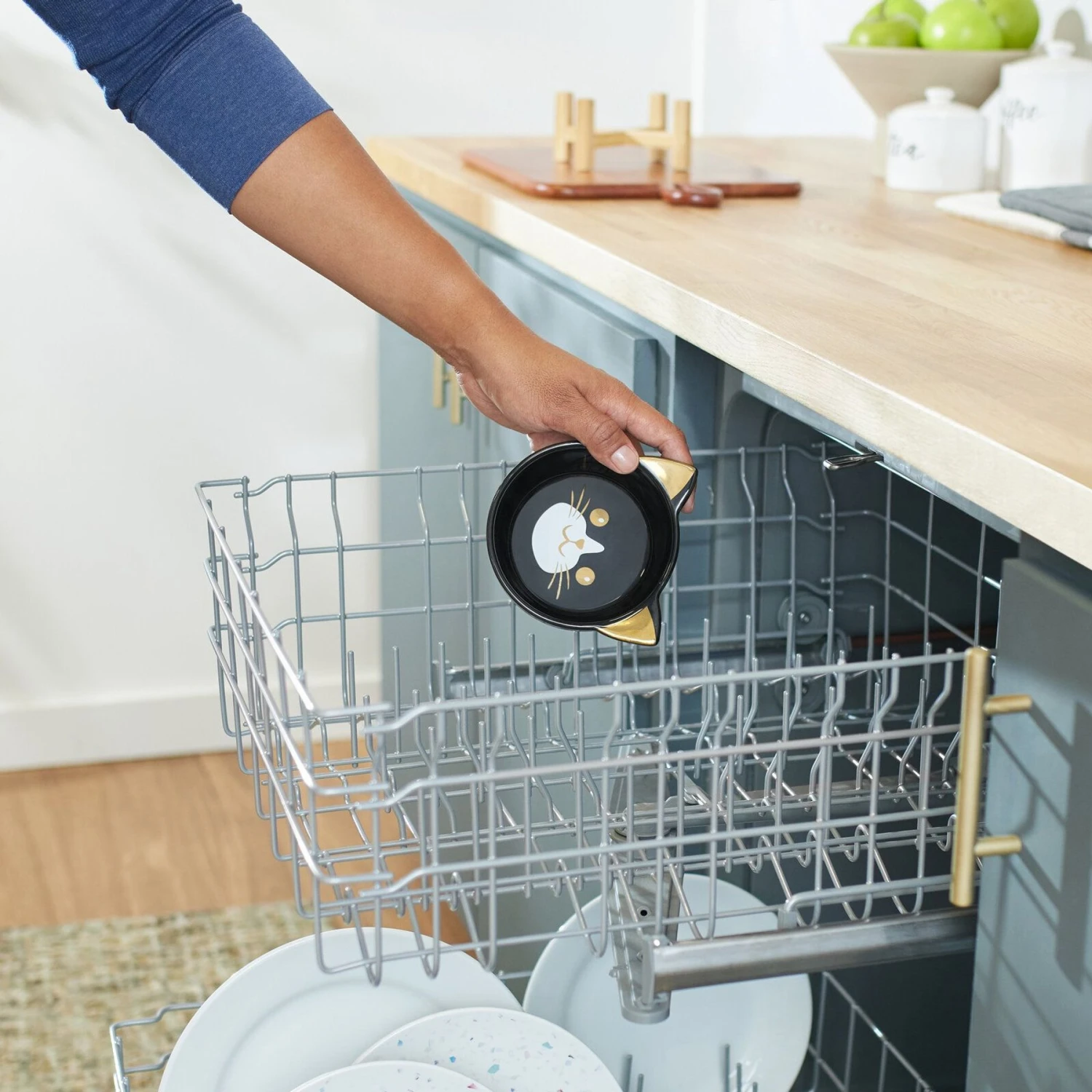 Frisco Cat Face Elevated Bamboo Non-Skid Ceramic Cat Bowl, Black, 1 Cups 5 Frisco Cat Face Elevated Bamboo Non-Skid Ceramic Cat Bowl, Black, 1 Cups - Image 5