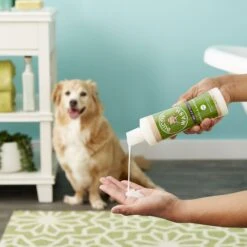 Buddy Wash Relaxing Green Tea & Bergamot Dog Shampoo & Conditioner & Frisco Rubber Duckie Dog & Cat Curry Brush -Frisco Shop 826422 PT4. AC SS1800 V1682018059